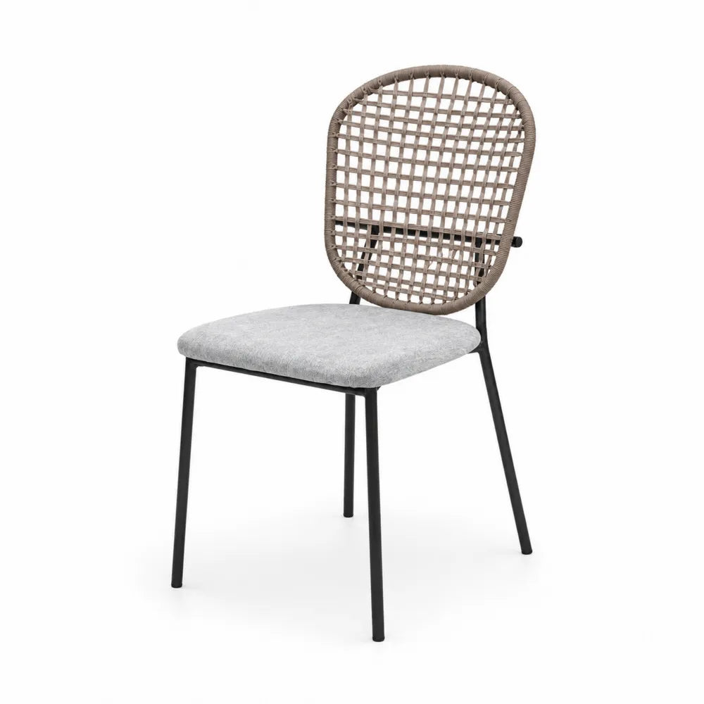 Esszimmerstuhl mit Metallgestell, Rattan-Rückenlehne und Polyesterpolster in Grau, Braun und Schwarz